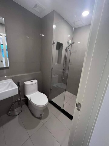 Bathroom in 4 BHK Villa at Sarjapur – for Sale