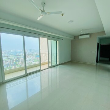 3 BHK Apartment For Rent in Mahagun Mirabella, Sector 79