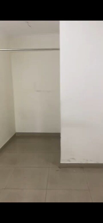 Furnished Amenities in 3 BHK Apartment at Gaur City 1st Avenue, Sector 4 Greater Noida – for Rent
