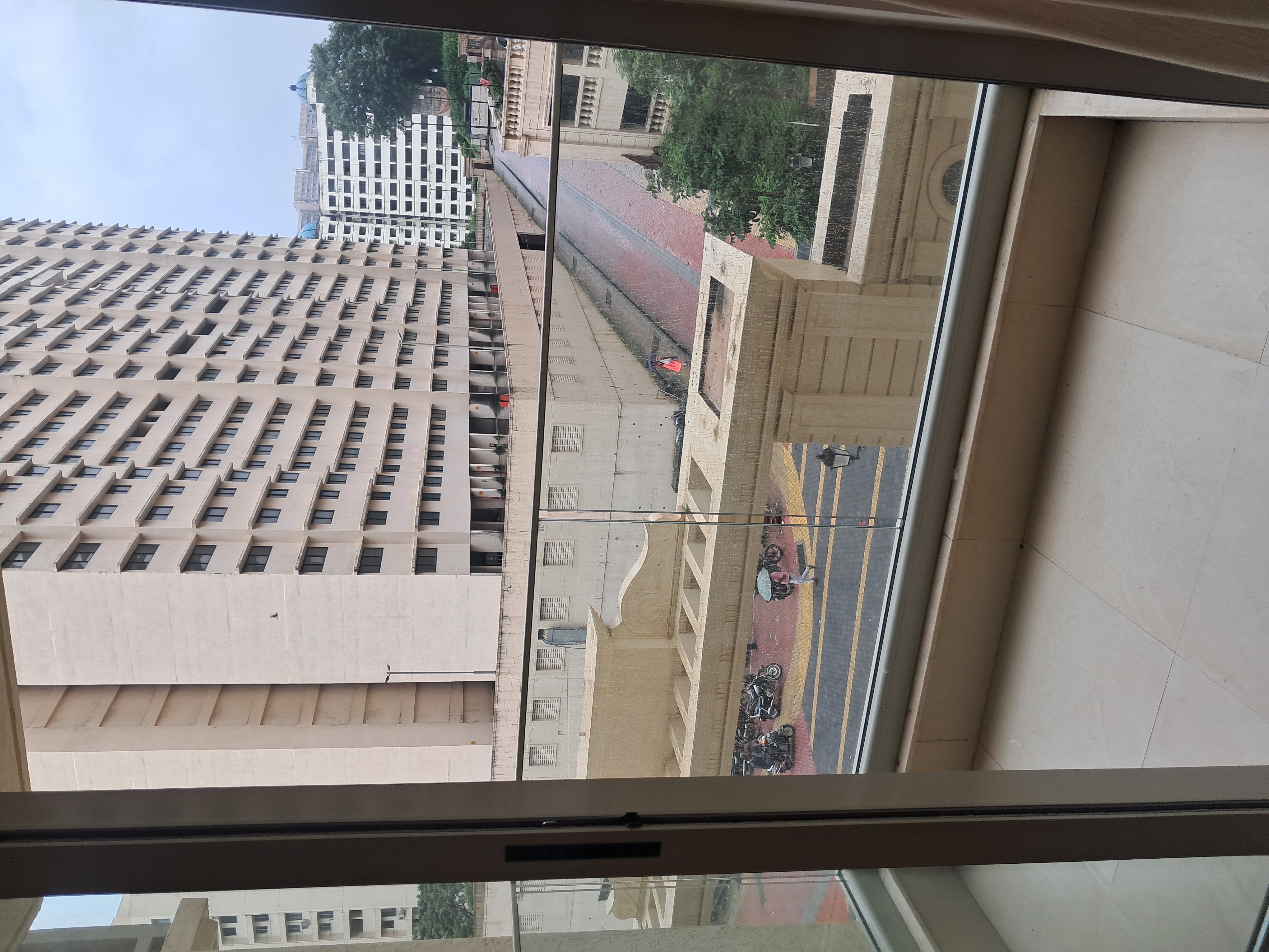 2 BHK + Pooja Room Apartment For Rent in Hiranandani Highland