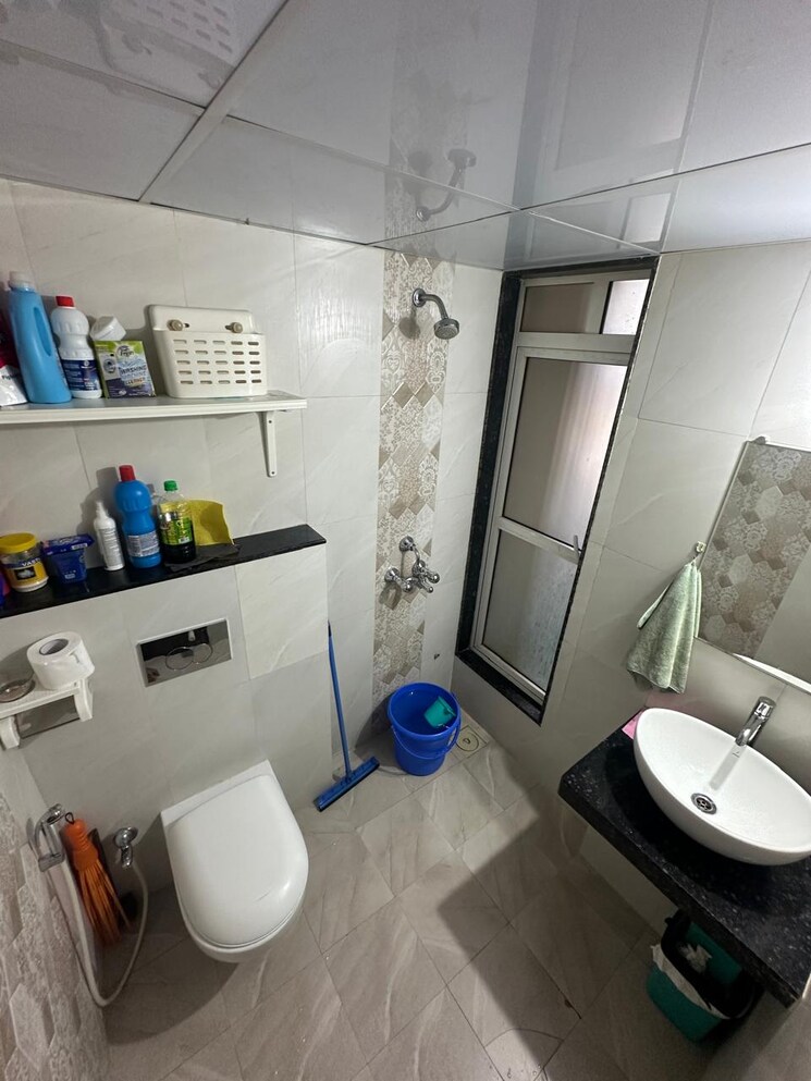 Bathroom, jp-north-euphoria 3 Bedroom 915 Sq.Ft. Apartment In Mira Road Thane 9151132