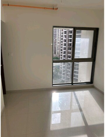 Room in 1 BHK Apartment at Runwal Eirene, Balkum Pada – for Sale