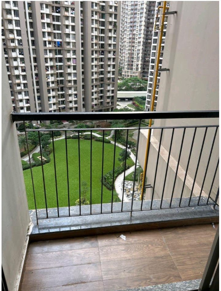 1 BHK + Pooja Room Apartment For Sale in Runwal Eirene