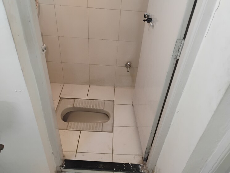 Bathroom, meenakshi-puram-apartment 1 Bedroom 600 Sq.Ft. Apartment In Vadgaon Budruk Pune 9151180