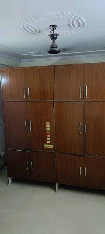 Furnished Amenities in 2 BHK Builder Floor at Saket – for Rent