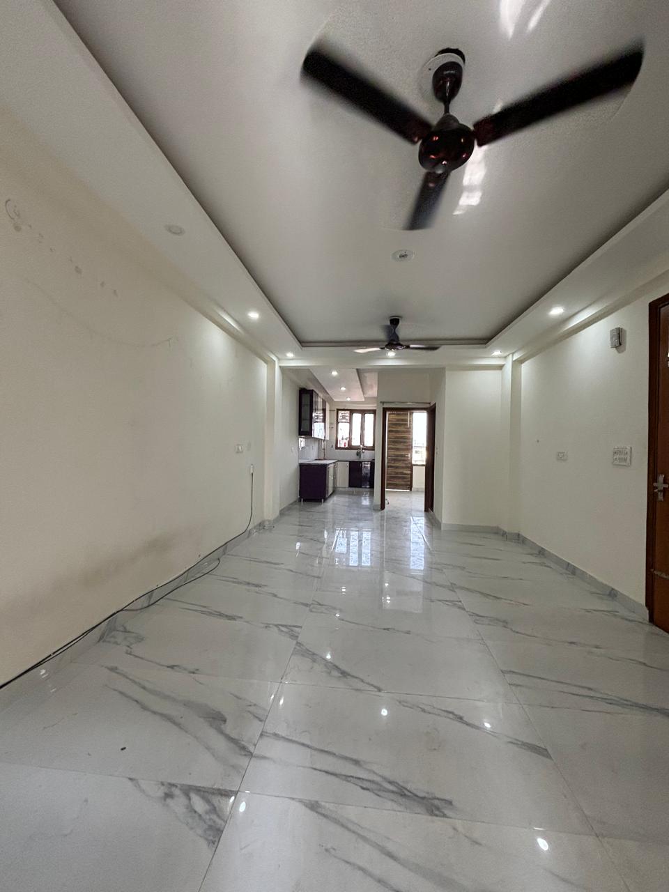 2 BHK Builder Floor For Rent in Saket