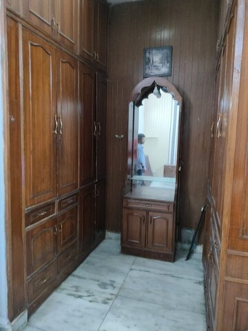 Bathroom in 1 BHK Independent House at RWA Apartments Sector 52, Sector 52 – for Rent