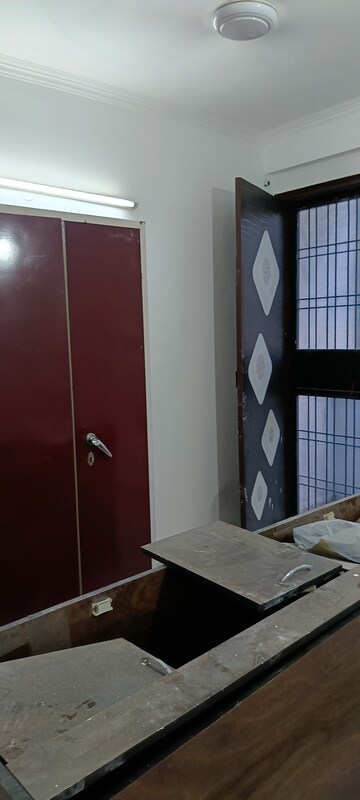 Building Lobby in 3 BHK Builder Floor at Saket – for Rent