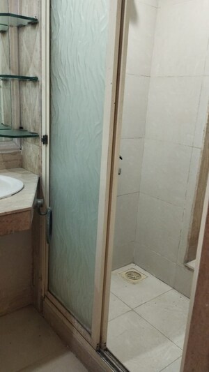 Bathroom in 3 BHK Apartment at Bianca Tower, Andheri West – for Sale