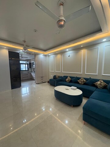 Team Area in 3 BHK Builder Floor at Freedom Fighters Enclave – for Rent