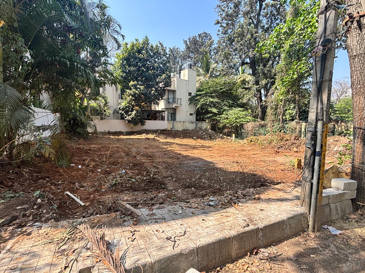Plot For Sale in Hn Ag Lakshmi Narayana si