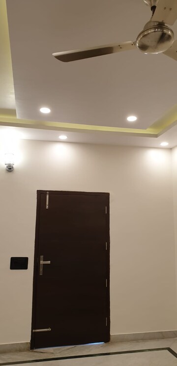 Furnished Amenities in 2 BHK Independent House at Sector 4 – for Rent