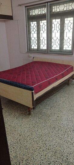 2.5 BHK Apartment For Sale in Versova Gayatri