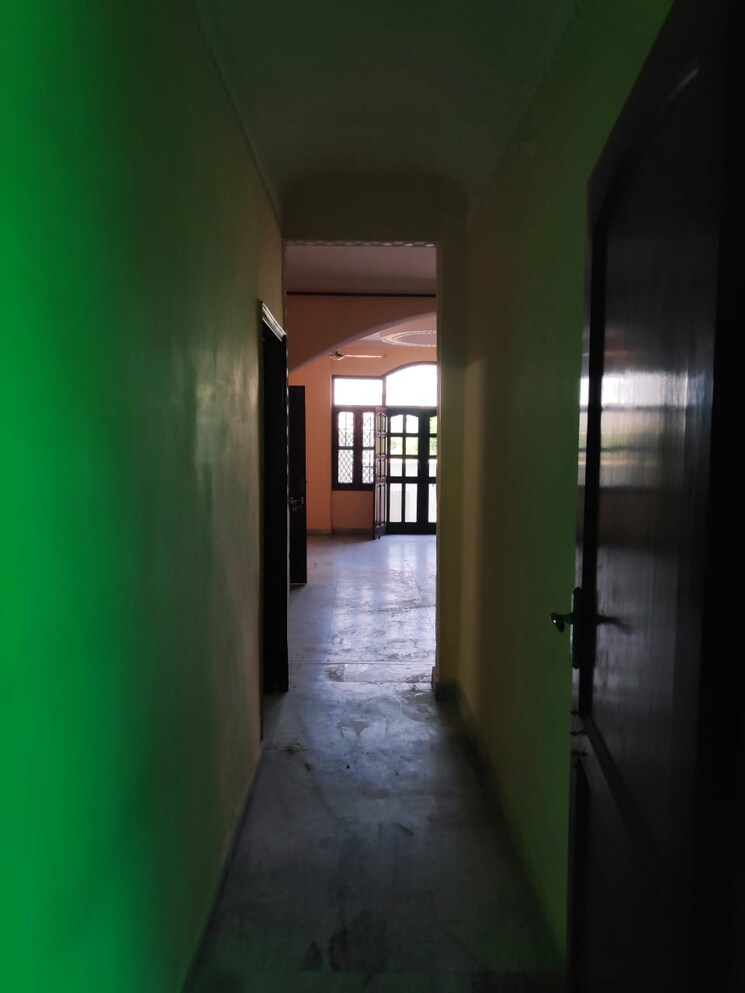 Other, sector 31 2 Bedroom 160 Sq.Yd. Independent House In Sector 31 Faridabad 9151249