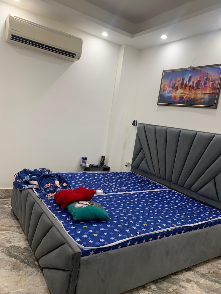 Bedroom, freedom fighters enclave 3 Bedroom 1800 Sq.Ft. Builder Floor In Freedom Fighters Enclave Delhi 9151286