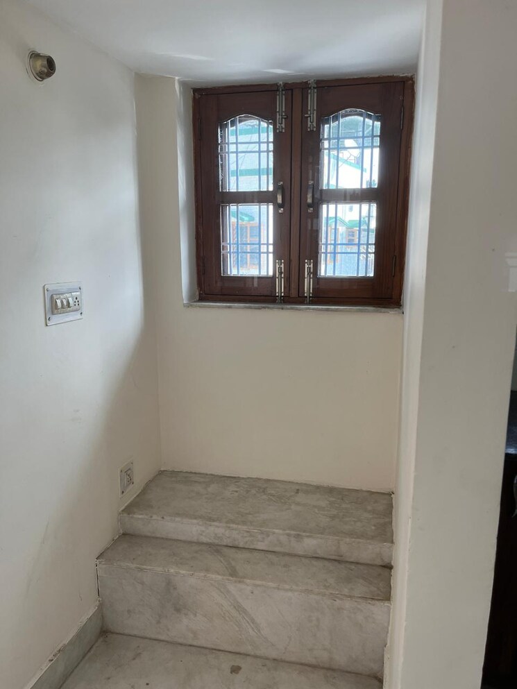 Room, dehrakhas 3 Bedroom 2300 Sq.Ft. Independent House In Dehrakhas Dehradun 9151294