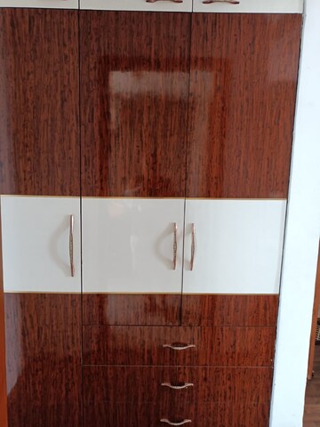 Furnished Amenities in 3.5 BHK Apartment at SS The Leaf, Sector 85 – for Rent