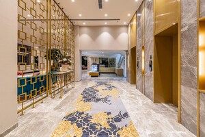 Bedroom in 3 BHK Builder Floor at BPTP Amstoria, Sector 102 – for Sale