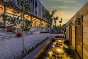 3 BHK Builder Floor – Exterior View View at BPTP Amstoria, Sector 102 - for Sale