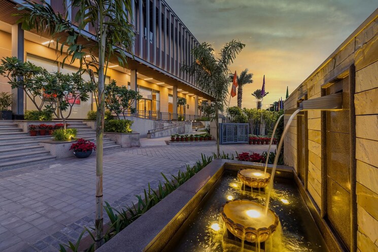 Exterior View, bptp-amstoria 3 Bedroom 303 Sq.Yd. Builder Floor In Sector 102 Gurgaon 9151301