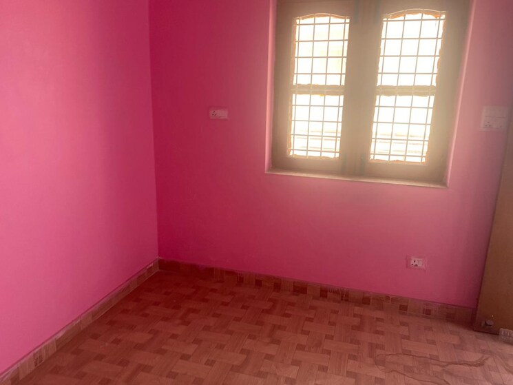 Room, engineers enclave 1.5 Bedroom 1100 Sq.Ft. Builder Floor In Engineers Enclave Dehradun 9151302