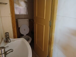 Master Bedroom in 2 BHK Apartment at Aashirwad Apartments, Andheri West – for Sale