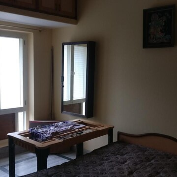 Bedroom in 2 BHK Apartment at Shatabdi Vihar, Sector 52 – for Rent
