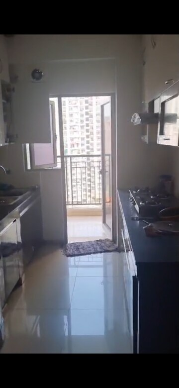 2 BHK Apartment For Rent in Gulshan Bellina, Sector 16 Greater Noida