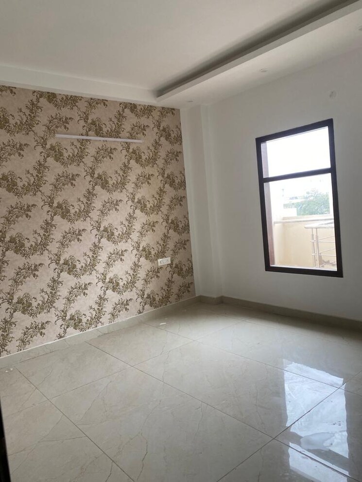 Room, sector 4 3 Bedroom 2274 Sq.Ft. Independent House In Sector 4 Gurgaon 9151409
