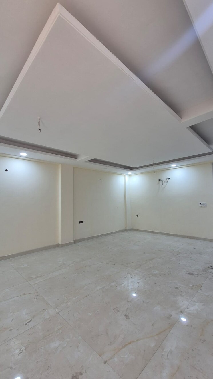 Room, sector 49 3 Bedroom 2340 Sq.Ft. Builder Floor In Sector 49 Faridabad 9151220