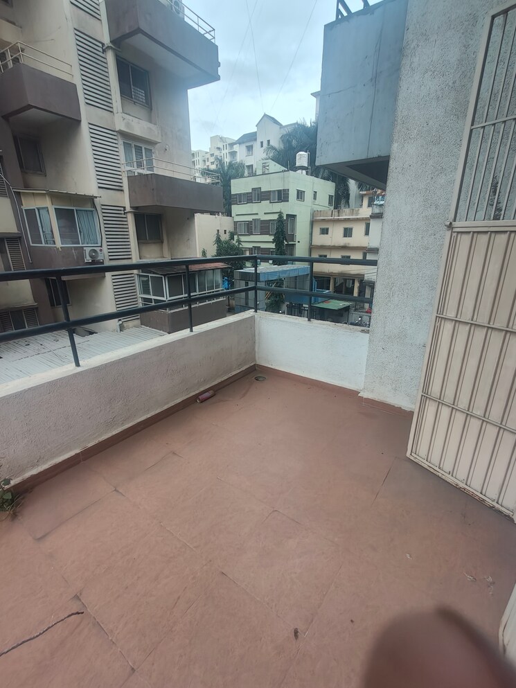 Balcony, g-k-roseland-residency 3 Bedroom 1500 Sq.Ft. Apartment In Pimple Saudagar Pune 9151442