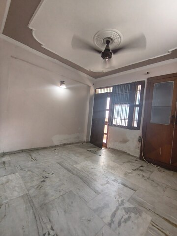 Room in 3 BHK Apartment at Shiv Shakti Apartments Faridabad, Sector 21c – for Rent