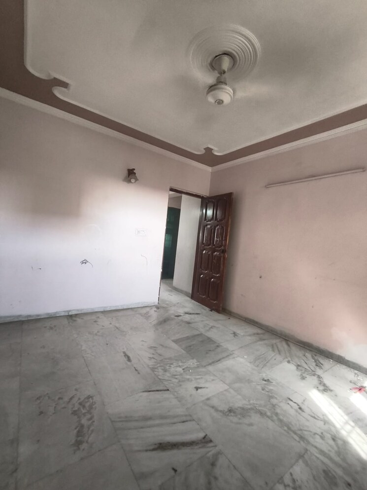 Room, shiv-shakti-apartments-faridabad 3 Bedroom 2200 Sq.Ft. Apartment In Sector 21c Faridabad 9151436