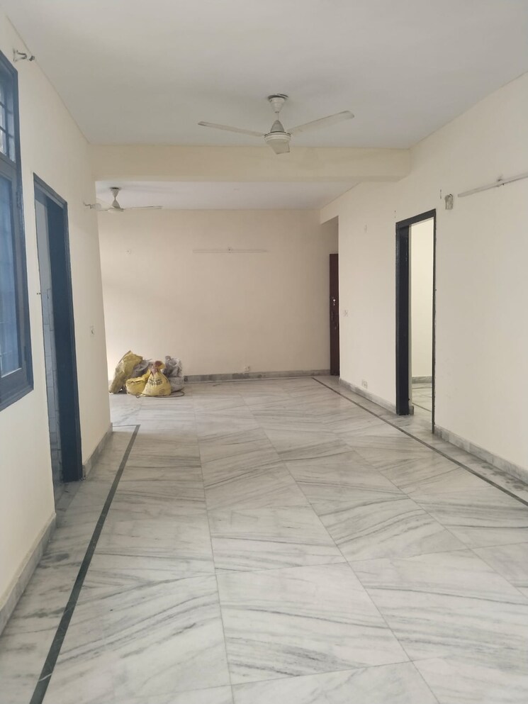 Room, creative-huts-society 3 Bedroom 1900 Sq.Ft. Apartment In Sector 21c Faridabad 9151443