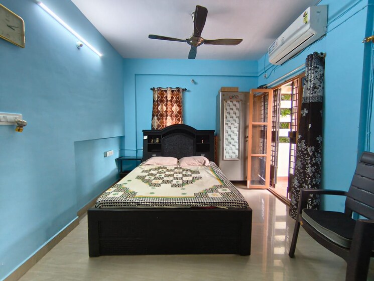 Bedroom, kumara-krupa 3 Bedroom 1583 Sq.Ft. Apartment In Murugesh Palya Bangalore 9151451