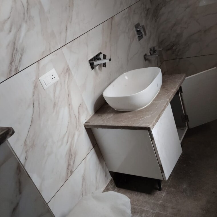 Bathroom, super-avenue 1 RK 650 Sq.Ft. Apartment In Sector 73 Noida 9151490