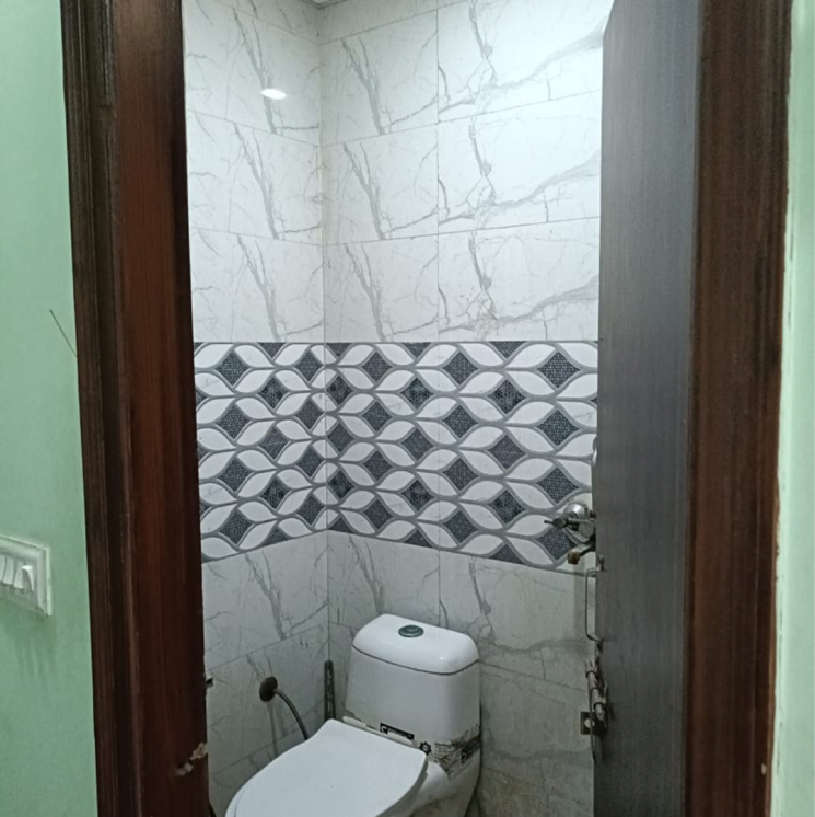 Bathroom, super-avenue 1 RK 650 Sq.Ft. Apartment In Sector 73 Noida 9151490