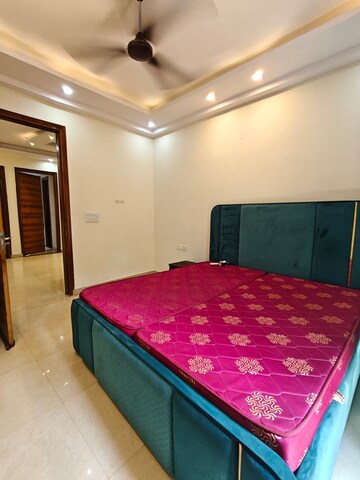 Bedroom in 3 BHK Builder Floor at The 4 Aces CHS, Sector 43 – for Rent