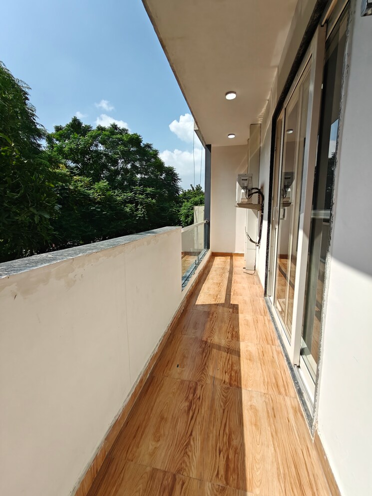 Balcony, the-4-aces-chs 3 Bedroom 163 Sq.Yd. Builder Floor In Sector 43 Gurgaon 9151510