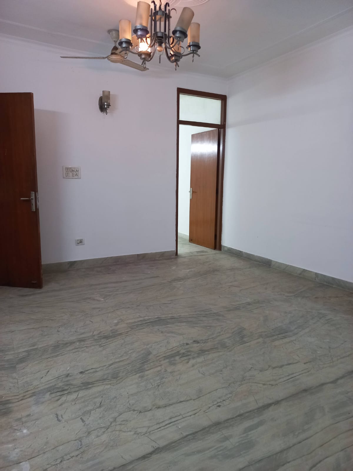 2 BHK Builder Floor For Sale in Maidan Garhi