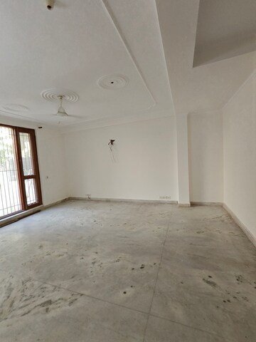 Room in 4 BHK Villa at Ansal Sushant Lok I, Sector 43 – for Rent