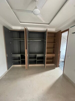 2 BHK Apartment For Sale in Parshav Vihar, Patparganj