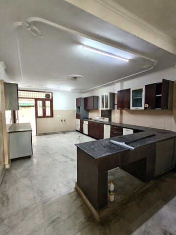 Kitchen in 4 BHK Independent House at Ansal Sushant Lok I, Sector 43 – for Rent