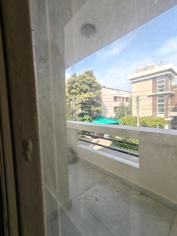 Balcony, ansal-sushant-lok-i 4 Bedroom 220 Sq.Yd. Independent House In Sector 43 Gurgaon 9151548