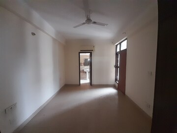 Room in 5 BHK Apartment at Maya Garden City, Lohgarh – for Sale