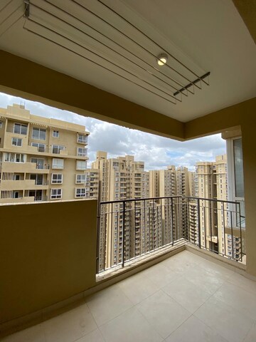 Room in 3 BHK Apartment at Bhartiya City Nikoo Homes II, Thanisandra Main Road – for Rent