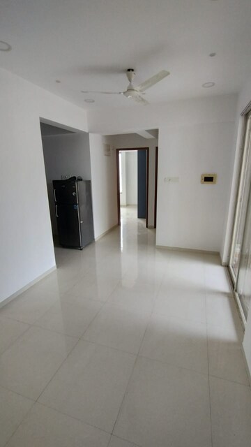 Room in 2 BHK Apartment at Nirman Altius, Kharadi – for Rent