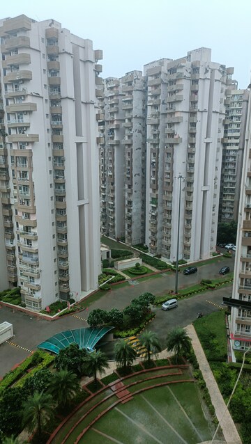 2 BHK Apartment – Exterior View View at Supertech Mart, Sector 74 - for Rent
