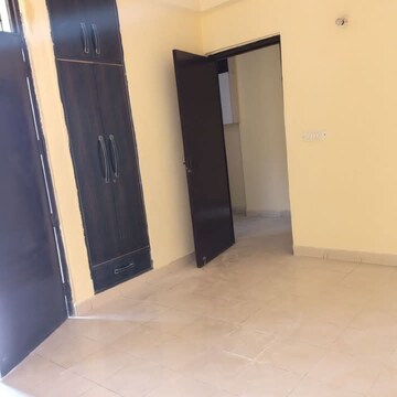 Room in 2 BHK Apartment at KW Srishti Phase II, Raj Nagar Extension – for Rent