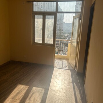 Room in 2 BHK Apartment at MCC Signature Residency, Raj Nagar Extension – for Rent